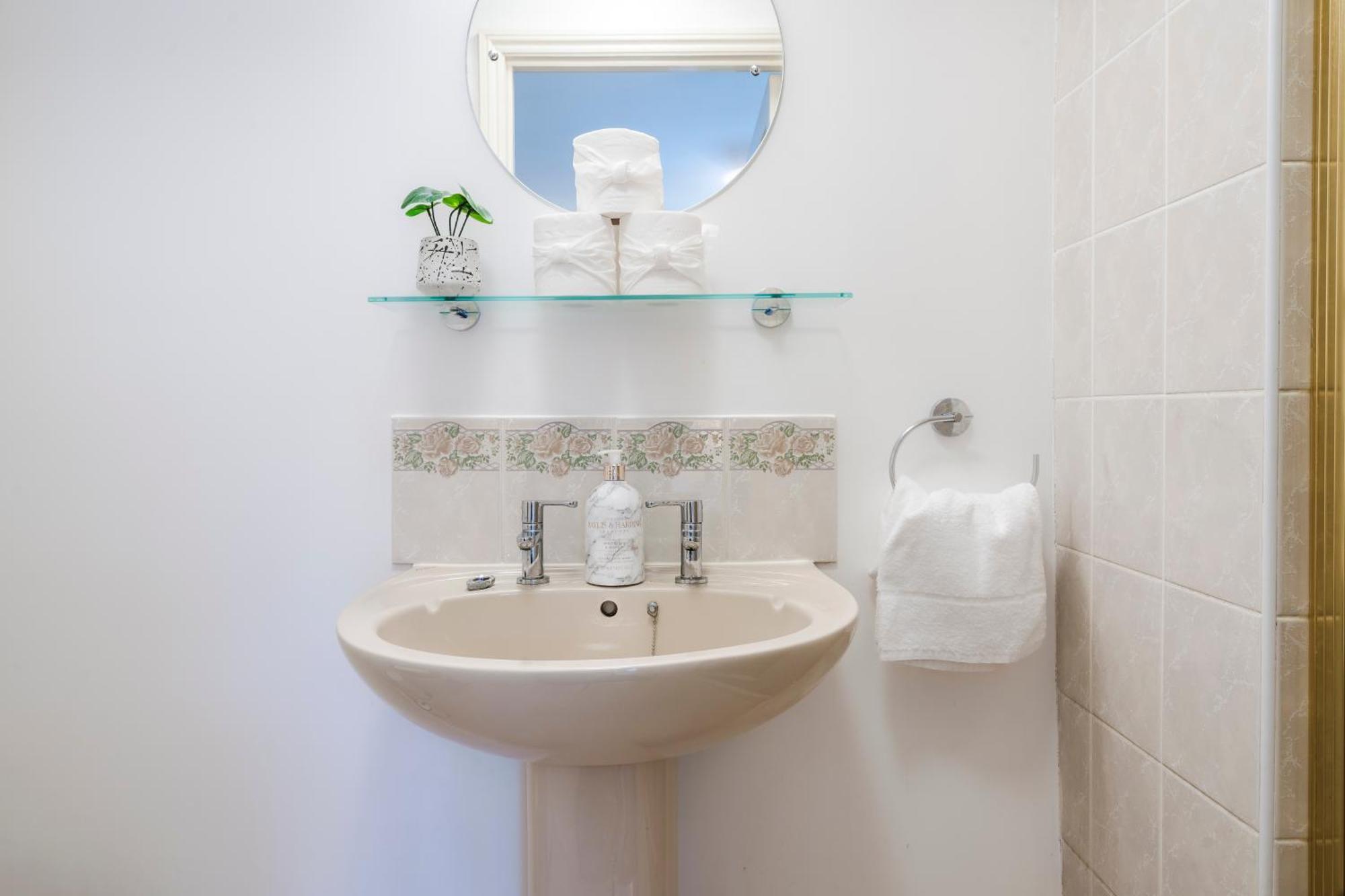 Lime View Apartment Buckingham Luaran gambar